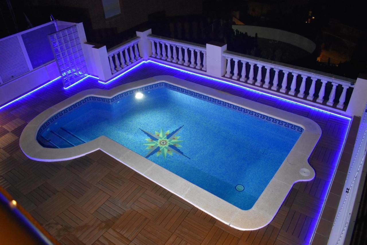 Beach House. Casa Con Piscina Privada Calafell Bagian luar foto