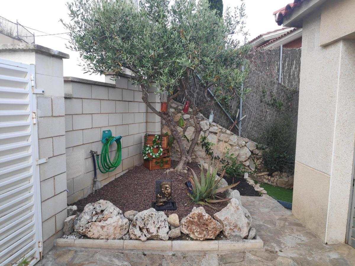Beach House. Casa Con Piscina Privada Calafell Bagian luar foto