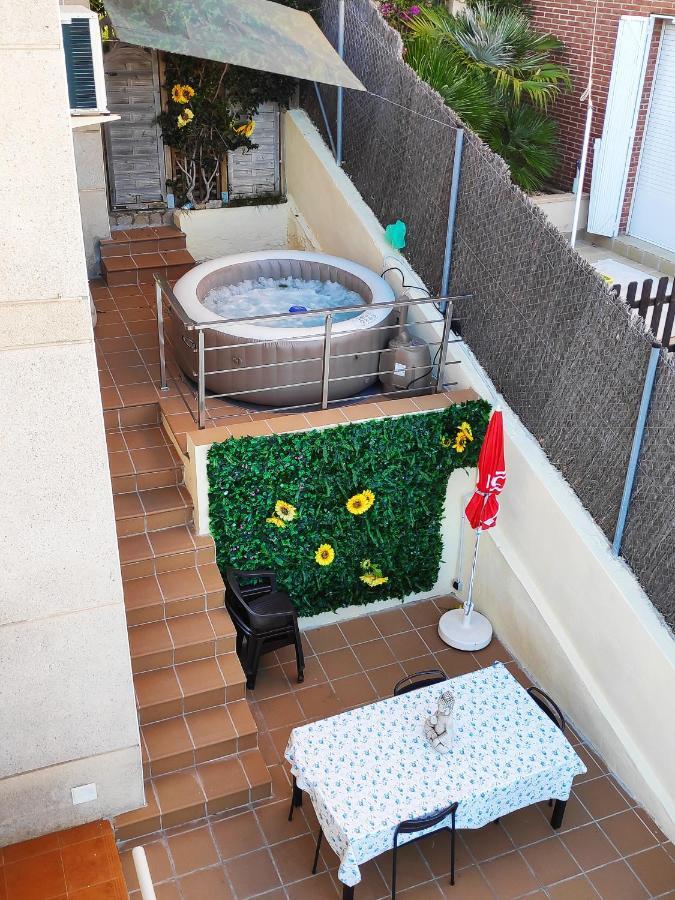 Beach House. Casa Con Piscina Privada Calafell Bagian luar foto
